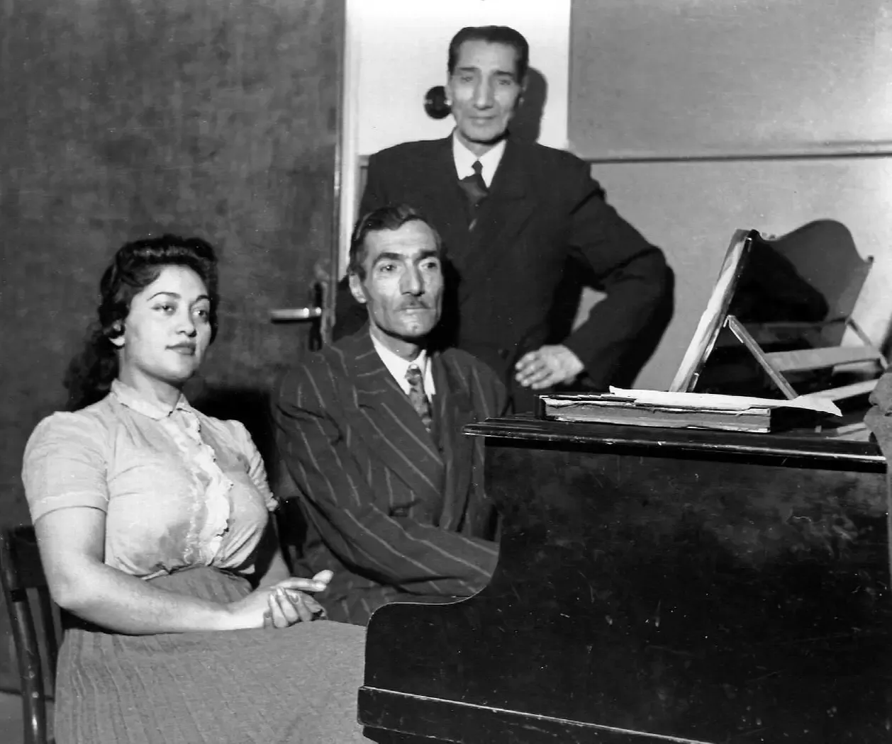 Adib Khwānsāri, Mortazā Mahjubi, and Marziya at Maydān-i Arg Radio Studio, Tehran. 