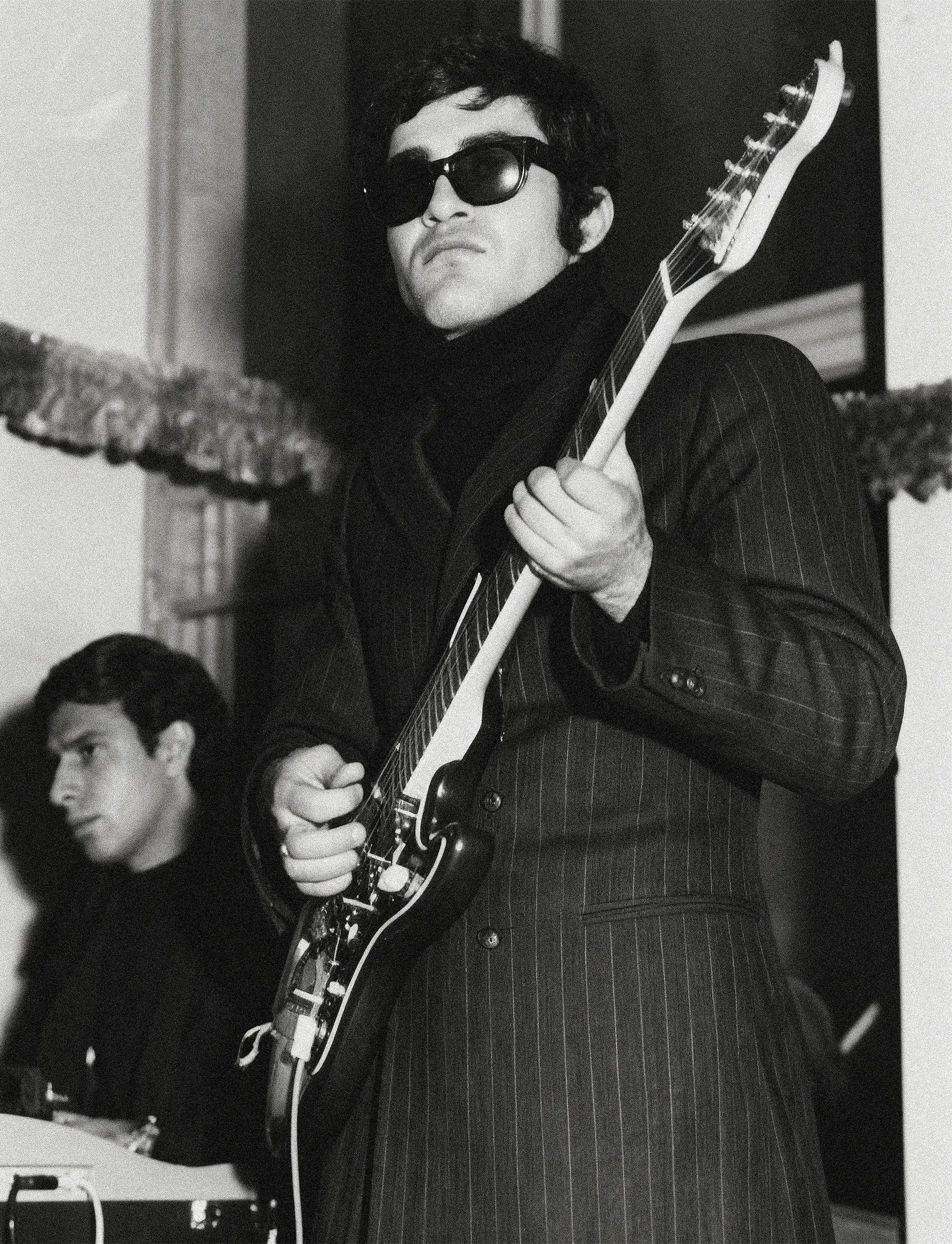 تورج شعبانخانی در جوانی 